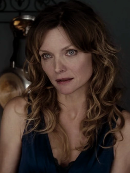 Michelle-Pfeiffer-personal-effects-web